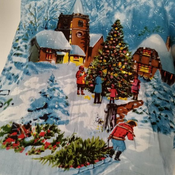 Christmas themed three quarter length sleeved top - Picture 2 of 4